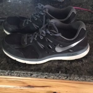 Nike dual fusion lite